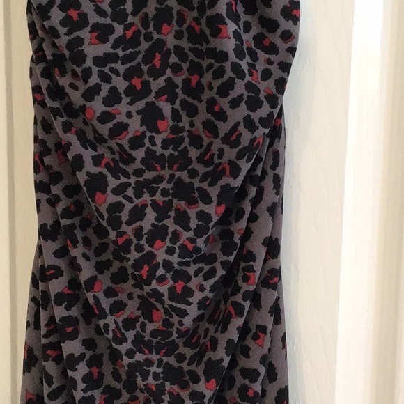 LEITH BODYCON RUCHED LEOPARD DRESS NWT SMALL - Picture 3 of 5